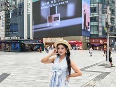 -观音桥步行街