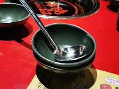 -谭鸭血老火锅(七宝万科广场店)