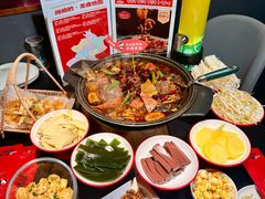 -辣尚瘾·烤鱼·新川菜(牡丹园直营店)