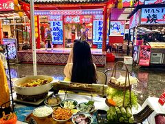 -刘姐啤酒鱼民族演艺餐厅(西街总店)