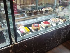 面包甜点陈列柜-精点味道(西安路店)