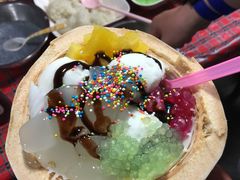 椰子冰淇淋-班赞海鲜市场