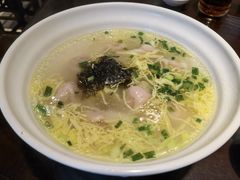 上海鲜肉小馄饨-老桐椿 · 上海大馄饨