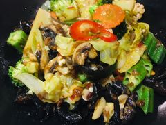 -囧人粗品·泰国街市料理(霖峰店)