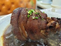 -老码头黑皮肘子锅包肉(文政街店)