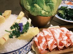 -旧街市鲜货老火锅(大光路店)