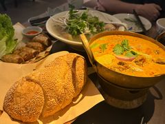 -大头虾越式风味餐厅(光明广场店)