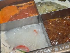 -巴渝瓦肆重庆鲜火锅(宝龙环湖店)