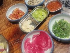 -明洞阿姨·韩式酱蟹烤肉·创意料理(三元桥店)