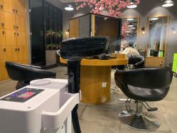 -时尚殿堂明星门店