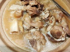 -头上红煨盐鸡·非遗院子餐厅
