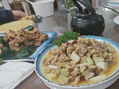 酸木瓜炒鸡-四方小吃·白族庭院餐厅