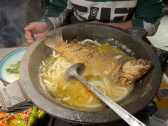 -小凤庭·地道湖北菜武昌鱼·藕汤(38年黄鹤楼店)