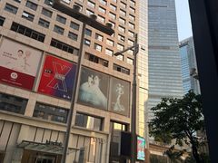 -星巴克臻选(广州高德置地秋广场店)