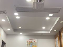 -郑远元专业修脚房(丹凤街店)
