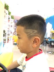 -爆米花儿童美发乐园