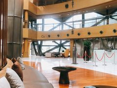 -上海滴水湖皇冠假日酒店