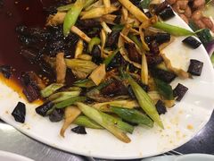 -瑞杰烧烤店·24小时营业(山东路店)