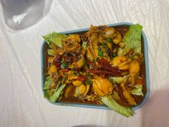 -肥肥虾庄·金牌油焖大虾(首义路店)