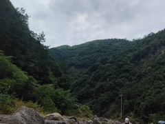 -安吉龙王山峡谷漂流