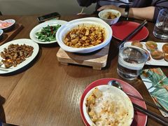 -肆海小川菜酒馆Wine Bistro (青年路店)
