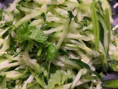 老虎菜-胶东海鲜大排档(北太平庄店)