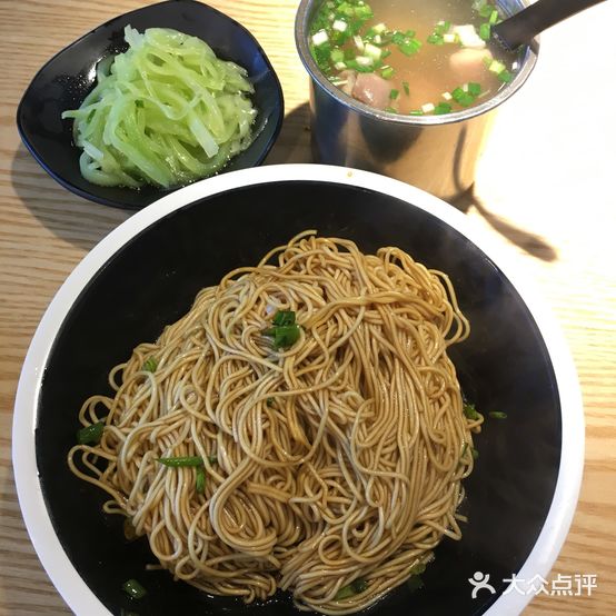 常顺来老式面馆·小酒馆(建筑路店)