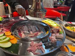 -哈哈碳都·牛肋条无限自助烤肉(台江万达店)