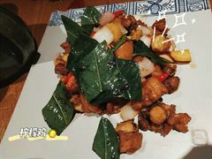 泰式柠檬香叶鸡-云海肴·汽锅鸡·云南菜(美罗城店)