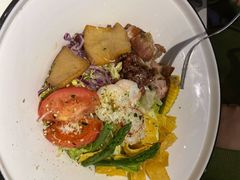 鸡肉大虾鲜蔬波奇碗-西堤牛排(龙德广场店)