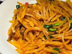 -肆海小川菜酒馆Wine Bistro (青年路店)