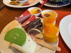 -岷山饭店-芝芝自助餐厅