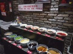 自助调料区-小龙坎火锅(华凌店)