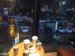 -星巴克臻选(惠州华贸天地1楼店)