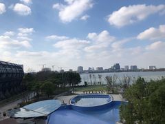-上海滴水湖皇冠假日酒店