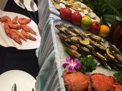 -海口绿发希尔顿酒店-田园汇自助餐·三文鱼·海鲜