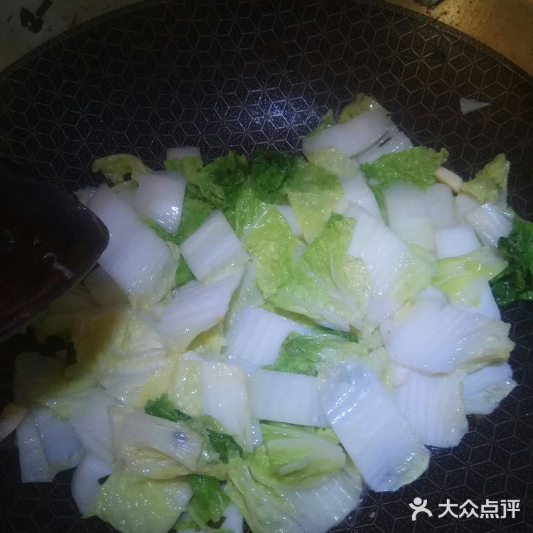 家常小菜，炒白菜，油而不腻，口感好