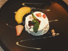 自制焦糖坚果冰糕-YUE·6·西式融合餐厅(外滩六号店)