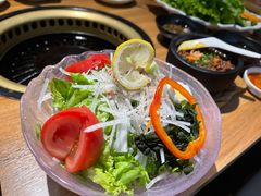 炼火色拉-炼火烤肉店