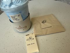 -喜茶(迪士尼小镇·平行宇宙店)