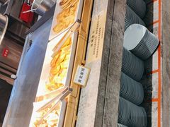 -金滏山烤肉·海鲜·火锅自助餐厅(襄阳万达店)