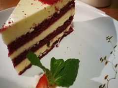 红丝绒乳酪蛋糕-雕刻时光咖啡馆(北师大店)