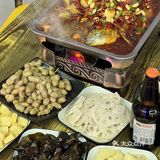 荟京湘，一家让我无法抗拒的美食天堂。走进店内