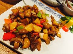 -云海肴·汽锅鸡·云南菜(天山百盛优客店)