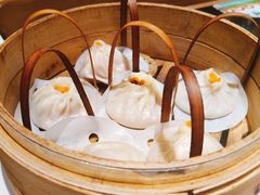 手拆蟹黄小笼包-龍堂蟹黄小笼包(德思勤四季汇店)