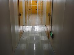 -安东易迷你自助仓储寄存仓库(顾戴路店)