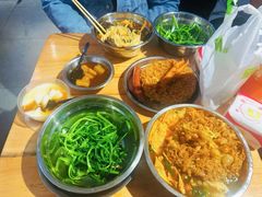 -柳州肥姨妈大骨螺蛳粉(沙河店)