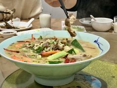 酸菜肥牛虾-柠静私家菜(石板巷店)