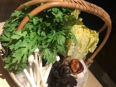 -余欢领鲜火锅(新街口店)