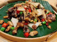 香草饵块柠檬鸡-桥边小楼·手工云南菜·古城观景小楼